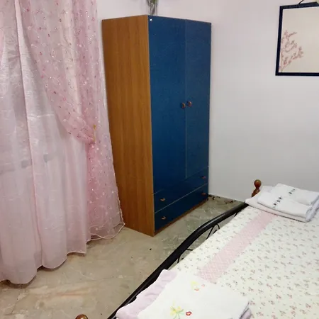 Le 4 Stagioni فندق مبيت وإفطار 2*