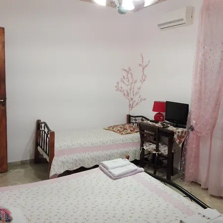 فندق مبيت وإفطار Le 4 Stagioni 2*