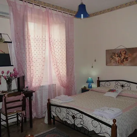 Le 4 Stagioni Sul Viale, Belvedere Di Bed & Breakfast 2*